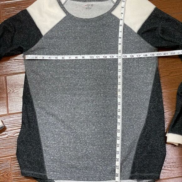 BCG Gray Cream Black Long Sleeved Scoop Neck Top Sz XL - Picture 2 of 6